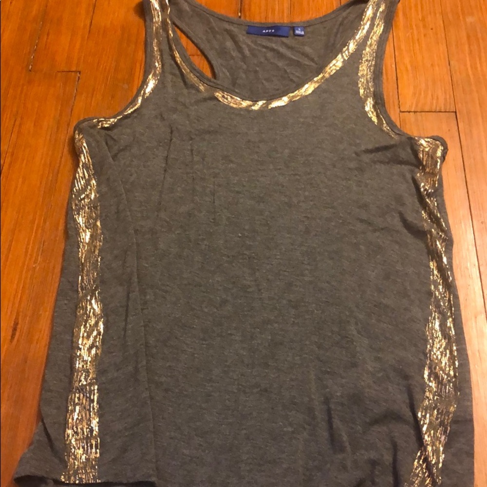 Gray with gold detail tank top!